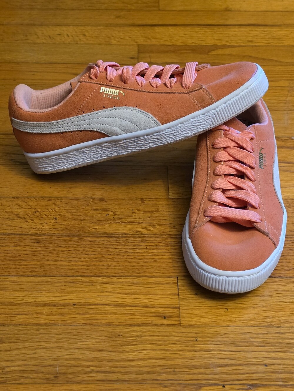 Puma Suede Women's Classic Sneakers